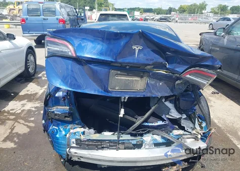 2019 Tesla Model 3 Long Range/Mid Range/Standard Range/Standard Range Plus из США, поврежденный, VIN 5YJ3E1EA5KF422825